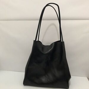 Remi/Reid Hollace Leather Tote